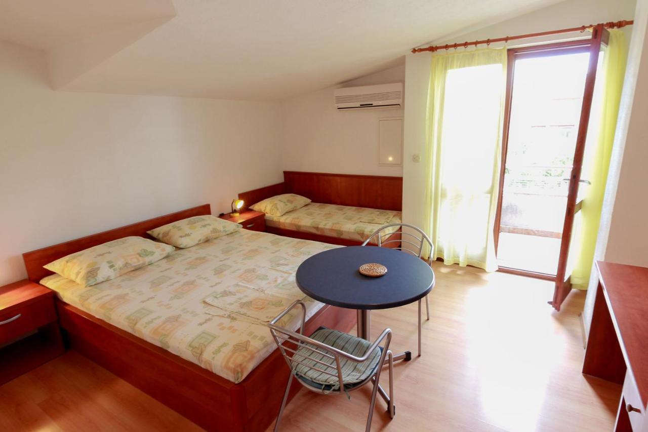 Sevelj Apartamento Tučepi
